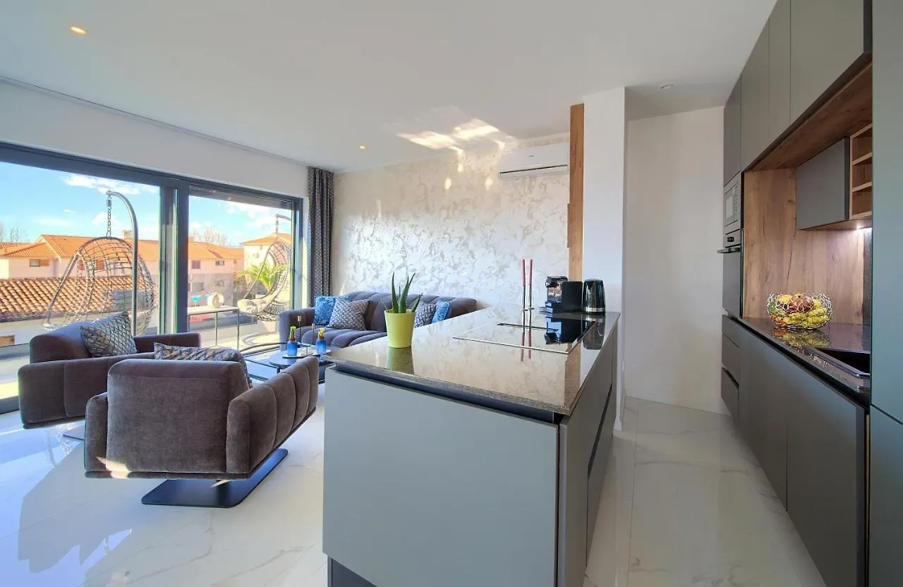 Penthouse Rosa Apartment Malinska Croatia