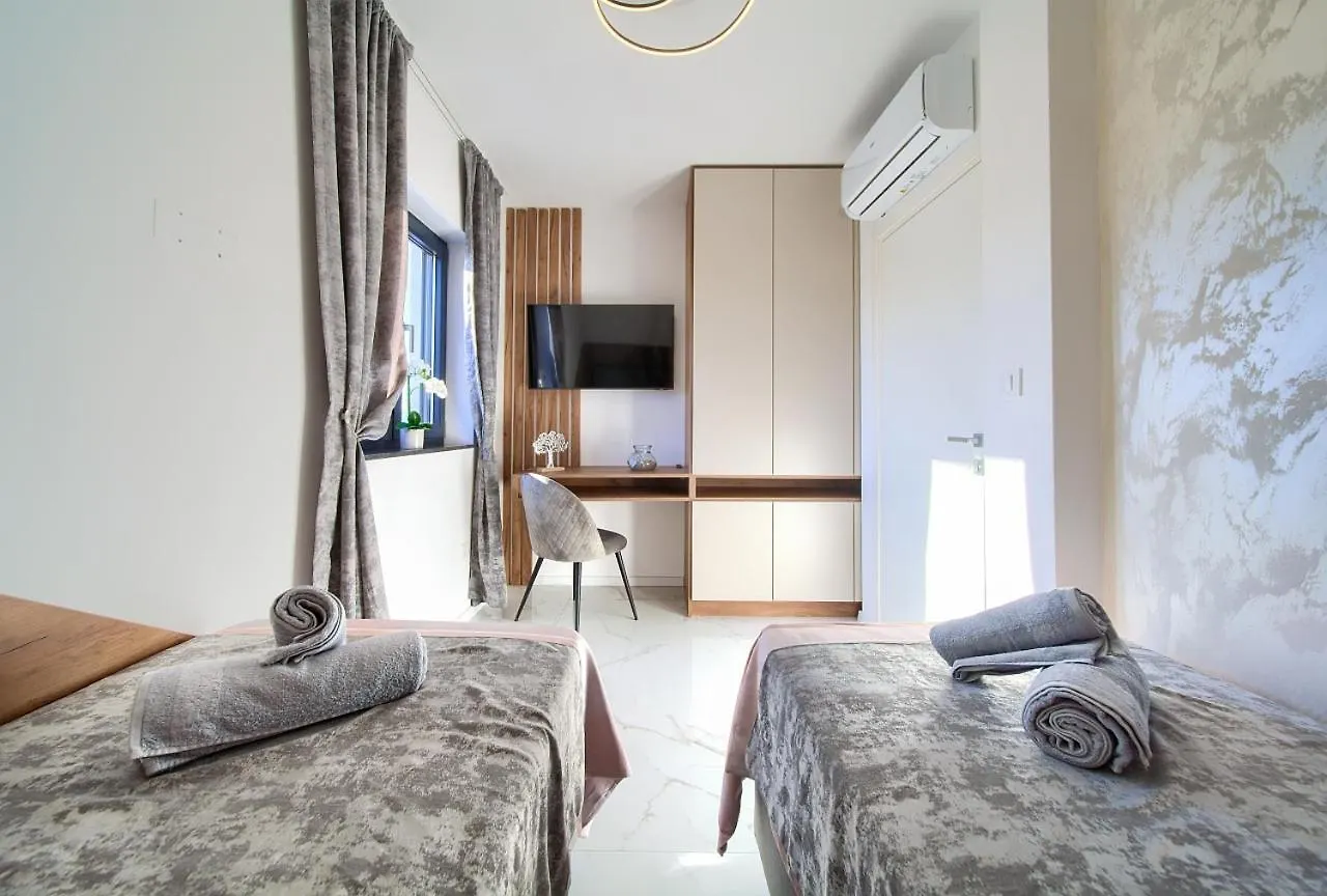 Penthouse Rosa Apartment Malinska 0*,  Croatia