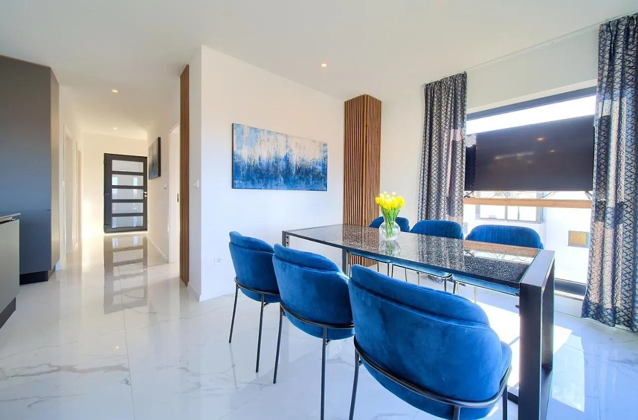 Penthouse Rosa Apartment Malinska