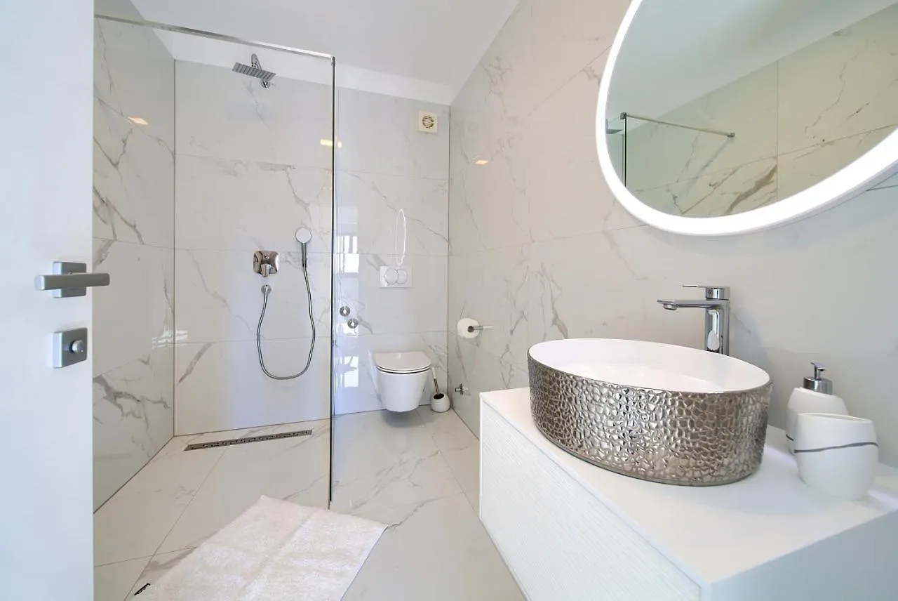 Penthouse Rosa Apartment Malinska 0*,