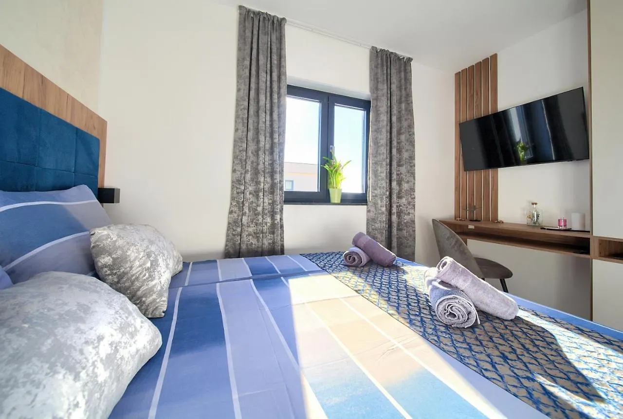 Penthouse Rosa Apartment Malinska 0*,